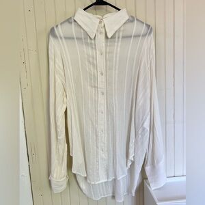 white long sleeve oversized blouse